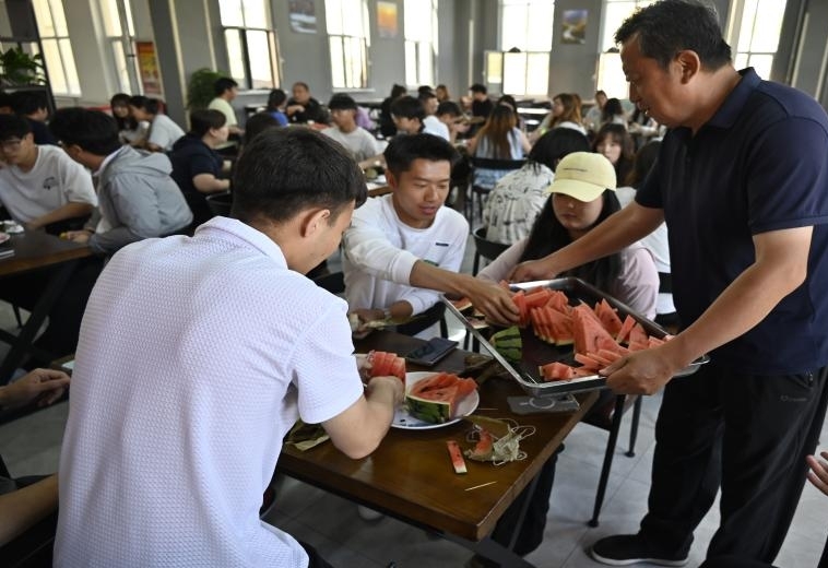 图片2.jpg 图片2.jpg